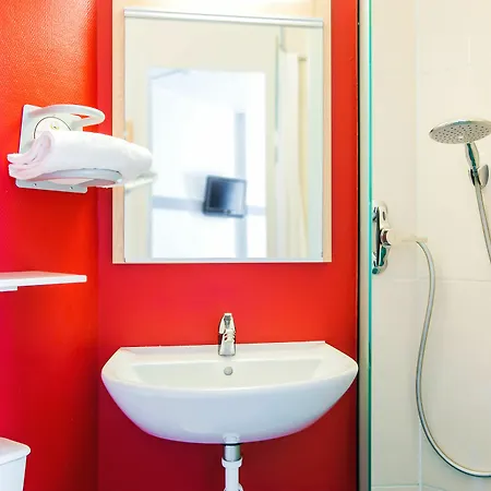 B And B Hotel Limoges